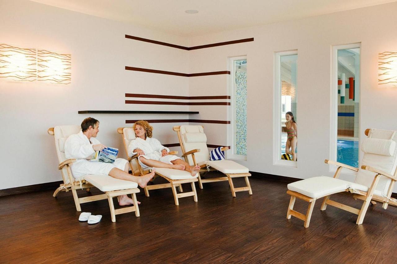 Resort Dorfhotel Boltenhagen Boltenhagen Екстер'єр фото