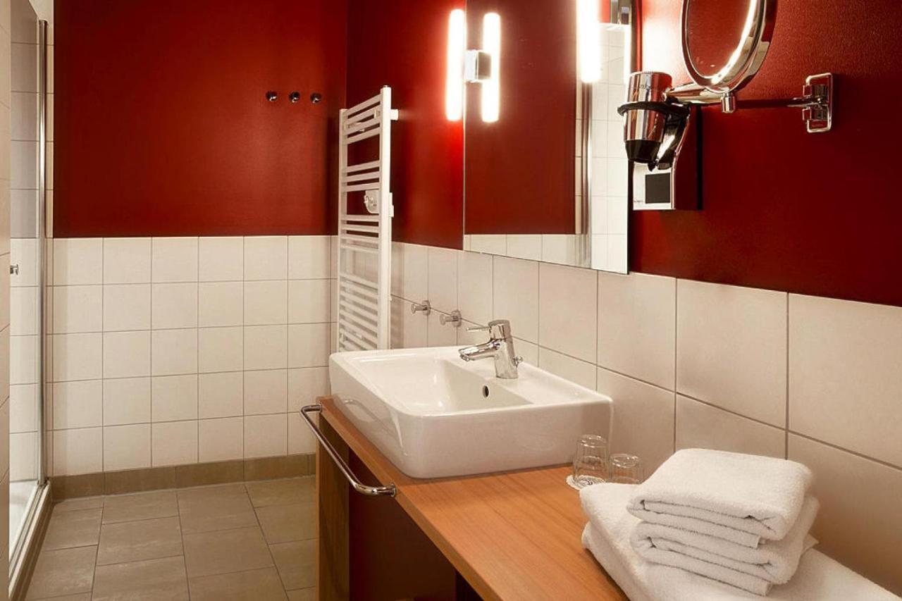 Resort Dorfhotel Boltenhagen Boltenhagen Екстер'єр фото